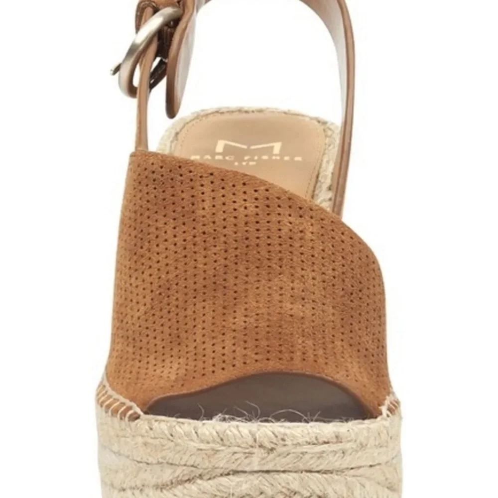 Marc Fisher LTD Andela Espadrille Wedge Sandals Women’s 9.5 Tan Suede NWT